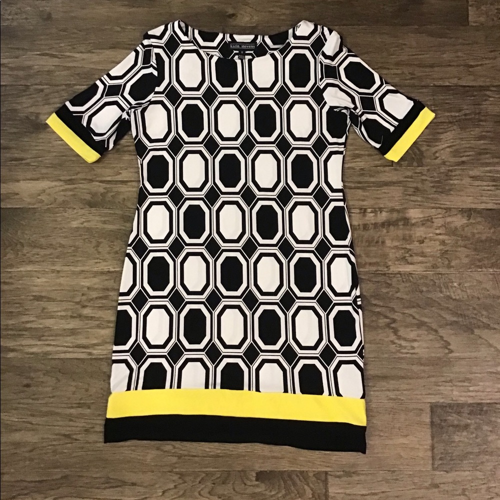 Karin Stevens Graphic Print Black White Yellow Short Sleeve Dress Size 12